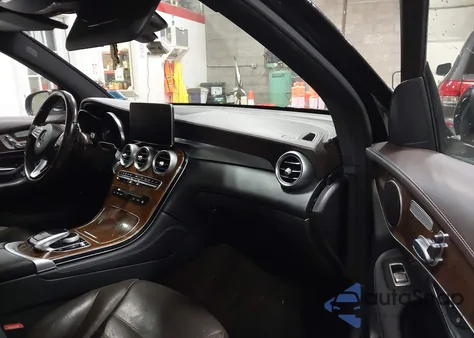 2016 Mercedes-Benz Glc 300 4Matic из США, поврежденный, VIN WDC0G4KBXGF048916